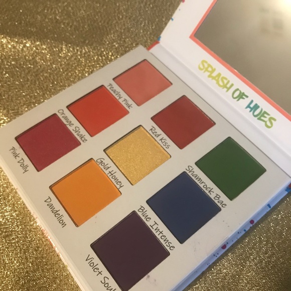 Makeup - Picture 3 of 5